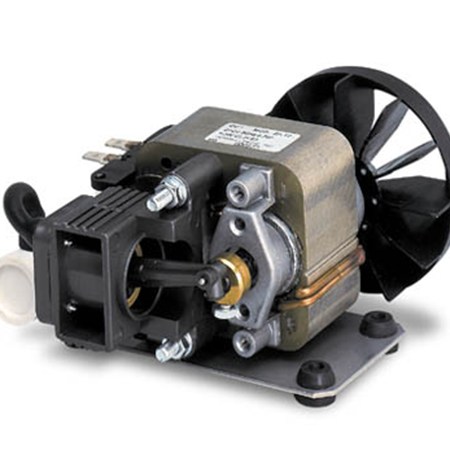 Bơm chân không kiểu Piston